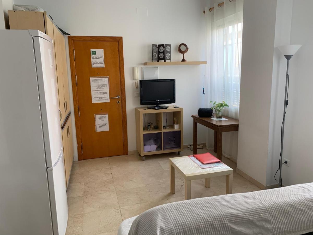 Ferienwohnung Loft Funcional Cerca Del Centro Sevilla Exterior foto