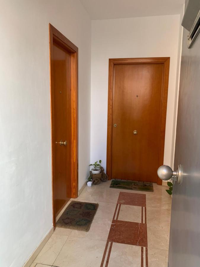 Ferienwohnung Loft Funcional Cerca Del Centro Sevilla Exterior foto